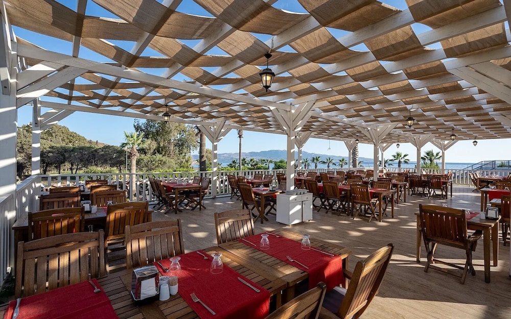 Golden Beach Resort Spa 63/72