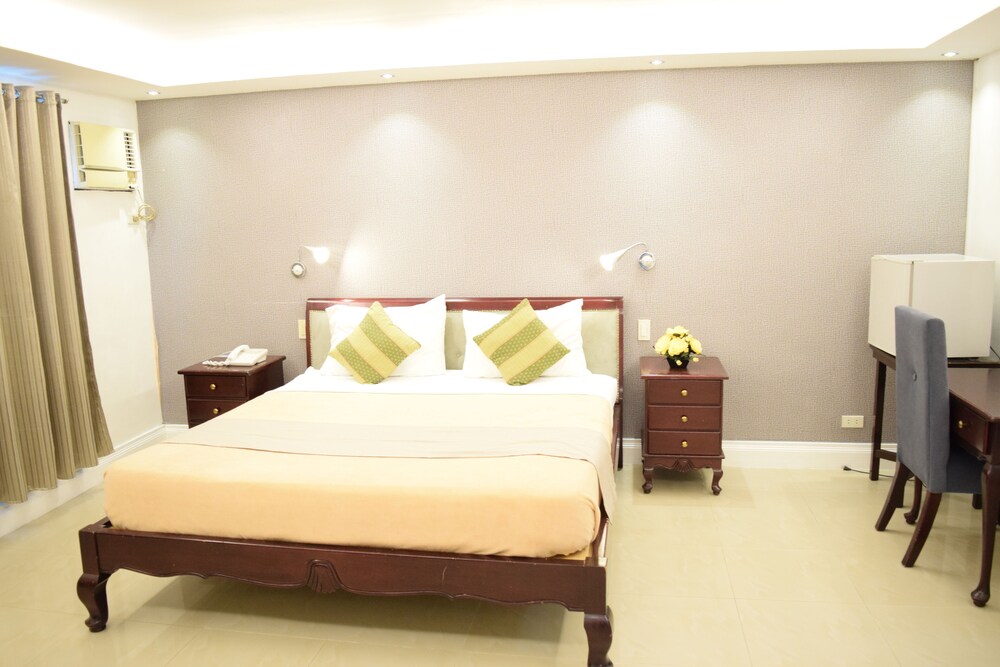 OYO 252 Hotel Euroasia 10/50