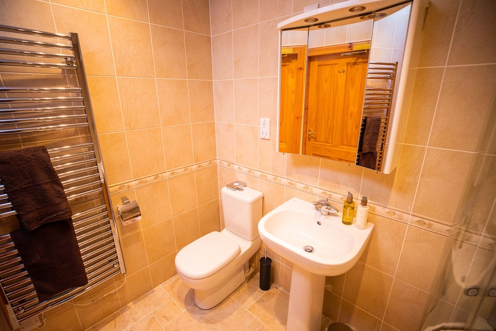 Errichel House and Cottages B&B 46/50