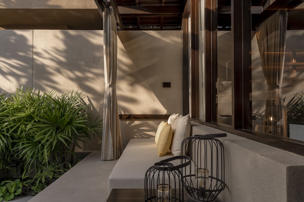THE SPA RESORT 32/50