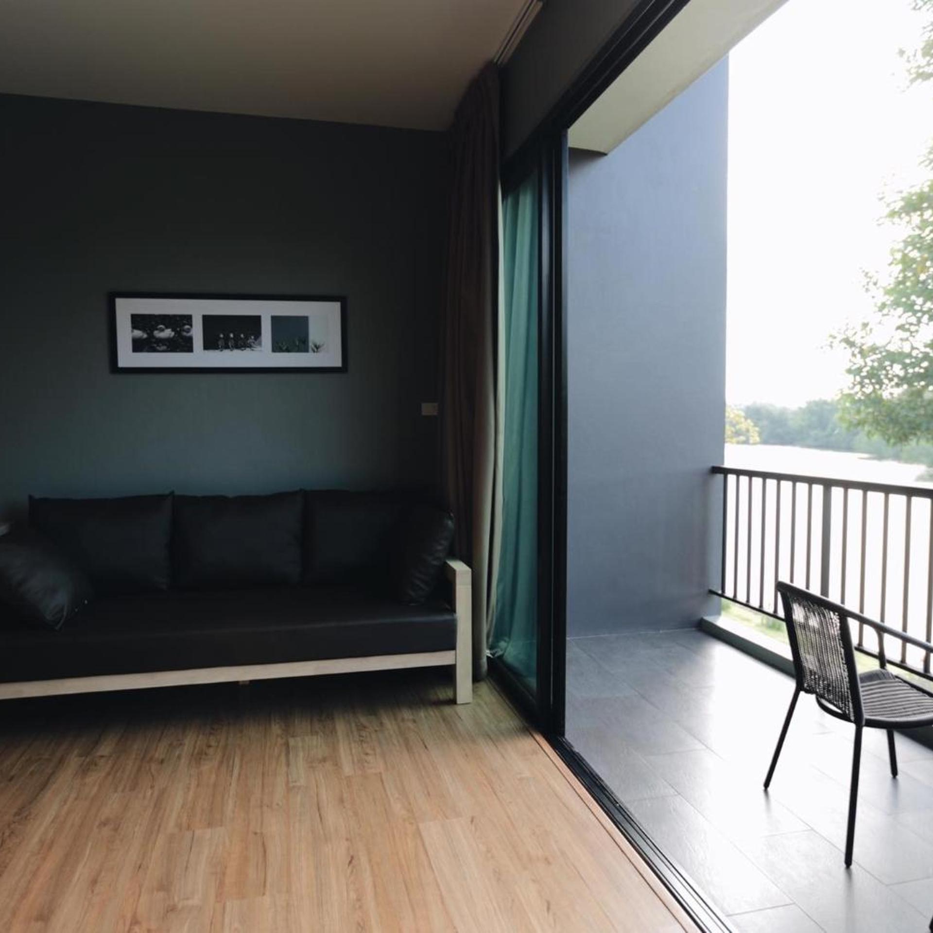 Riverawan Hotel 57/73