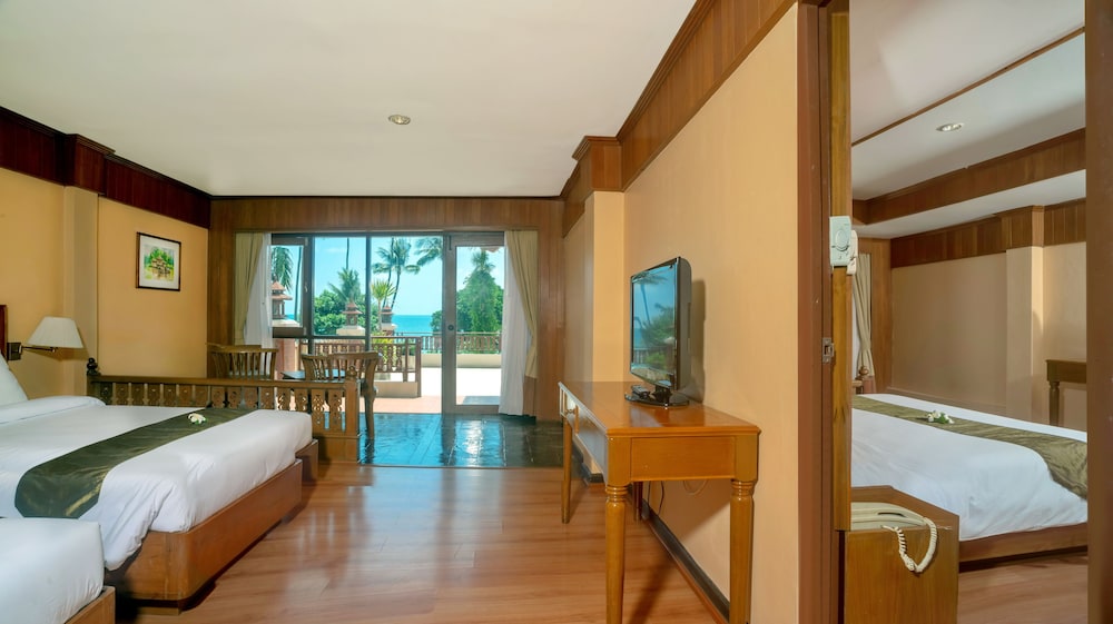 ALOHA RESORT 43/76