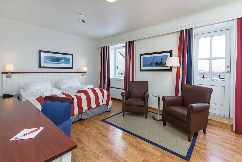 Grand Hotel Asgardstrand 66/76