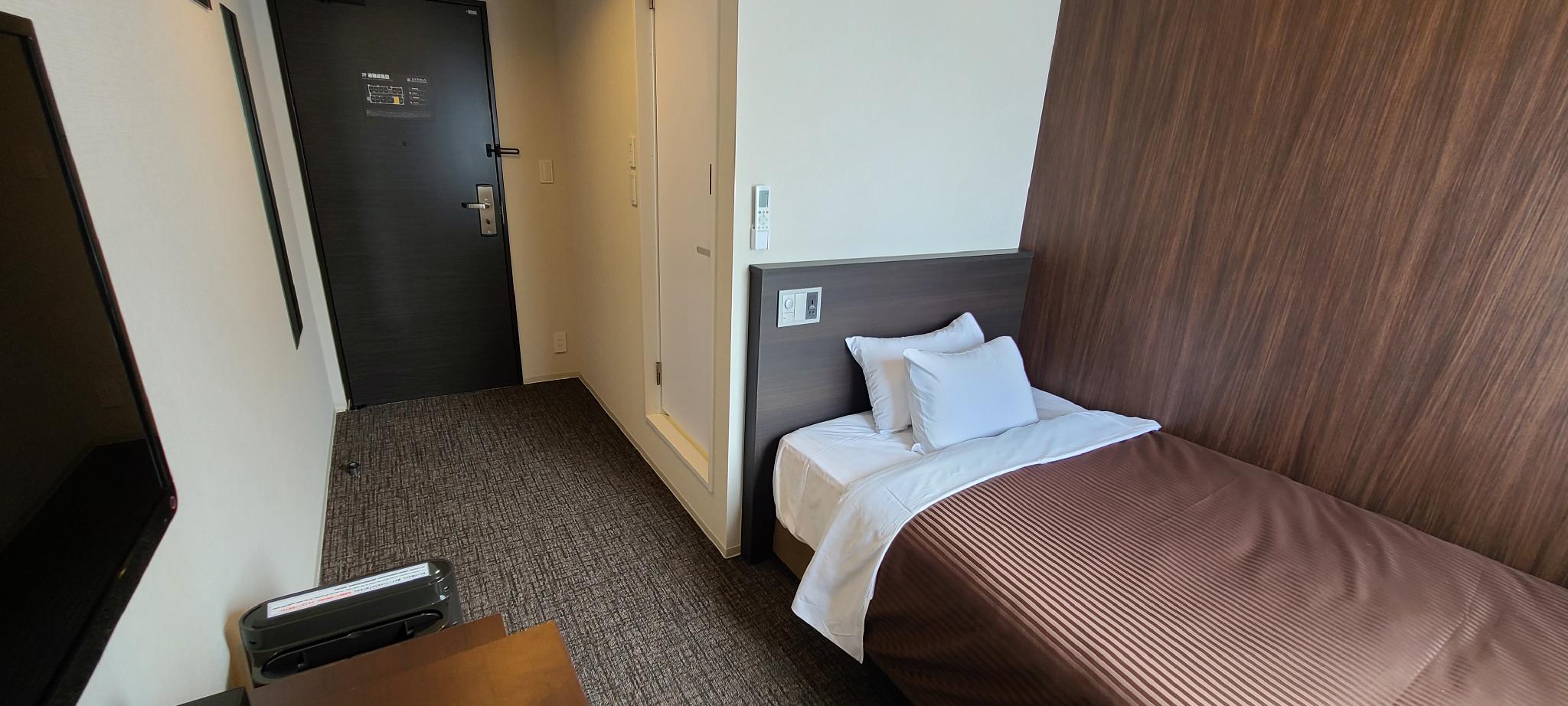 Semi Room, Single, Semi Double Bed, Smoking