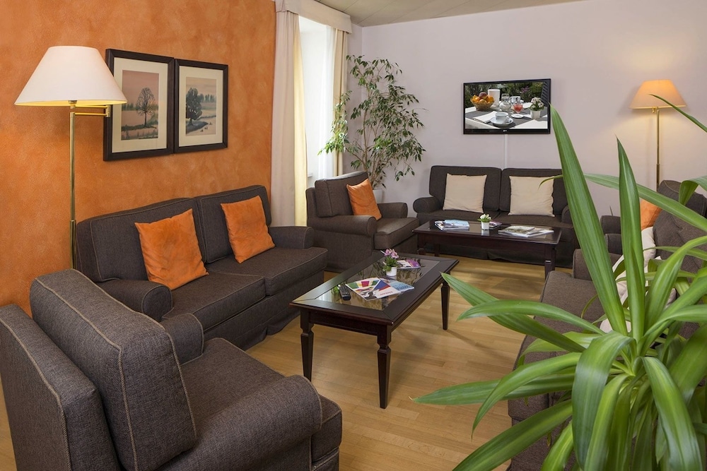 Hotel Du Lac Locarno 41/57