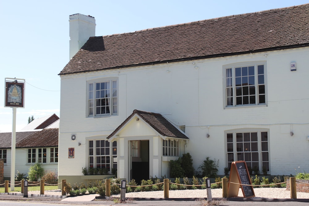 The Bell Inn 1/50