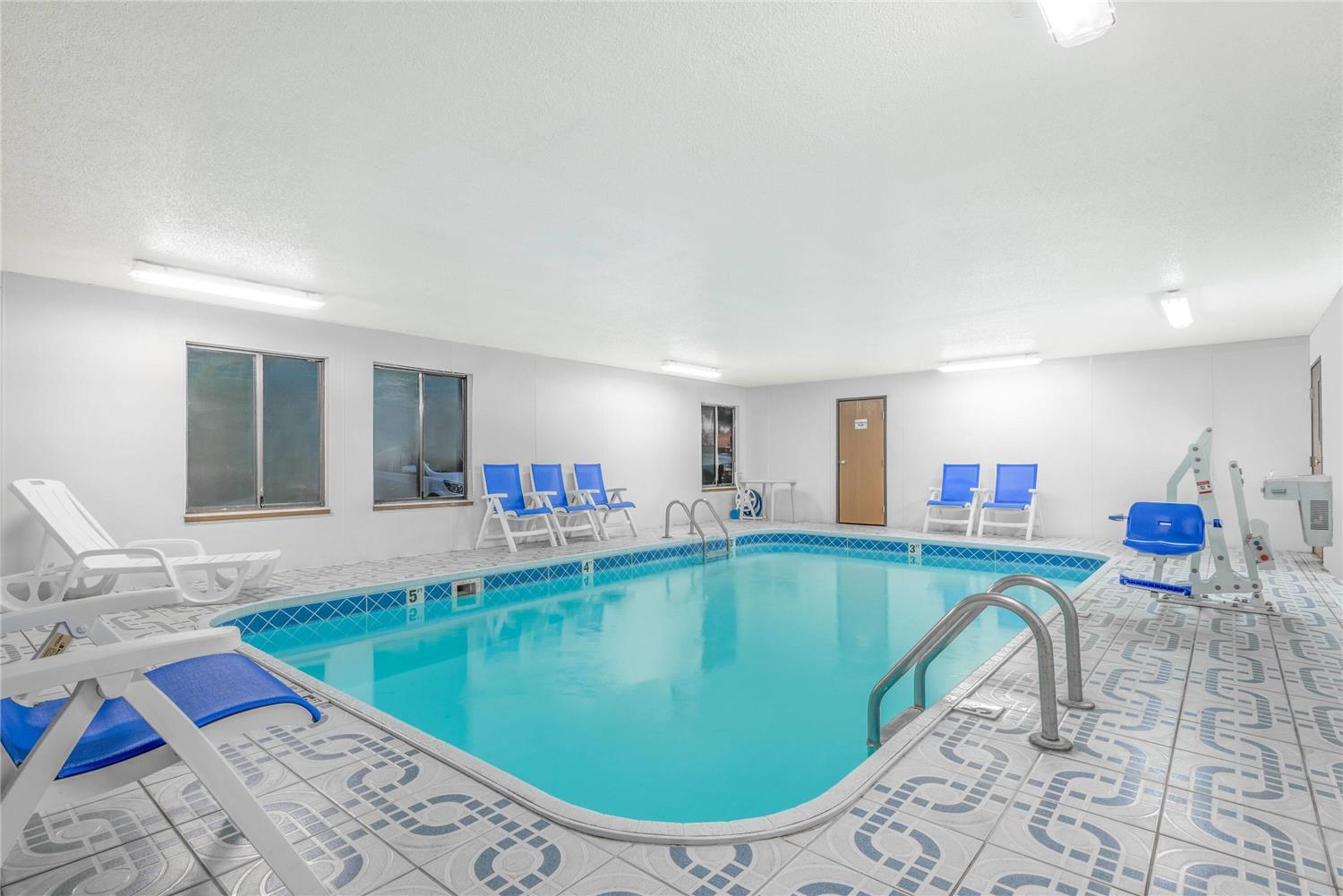Super 8 by Wyndham Vincennes 7/9