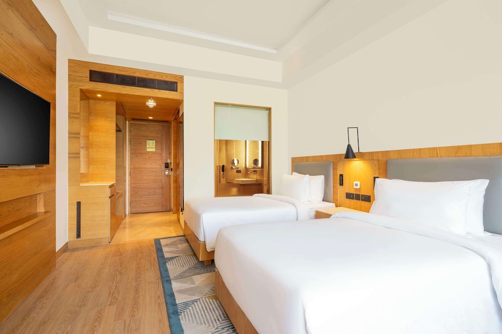 Radisson Hotel Vrindavan 12/50