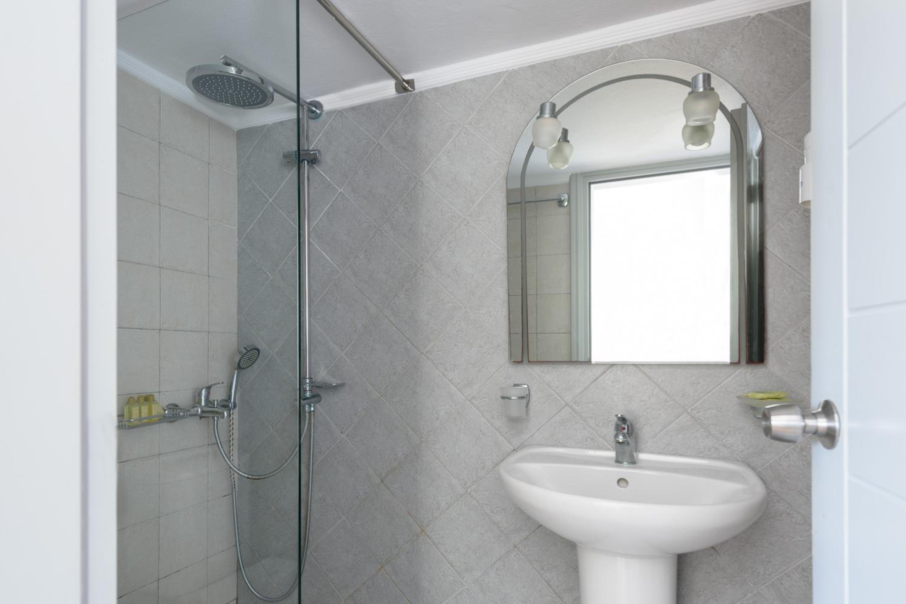 Budget, Double Bed, No Balcony، Anemomilos Hotel & Apartments 7/9