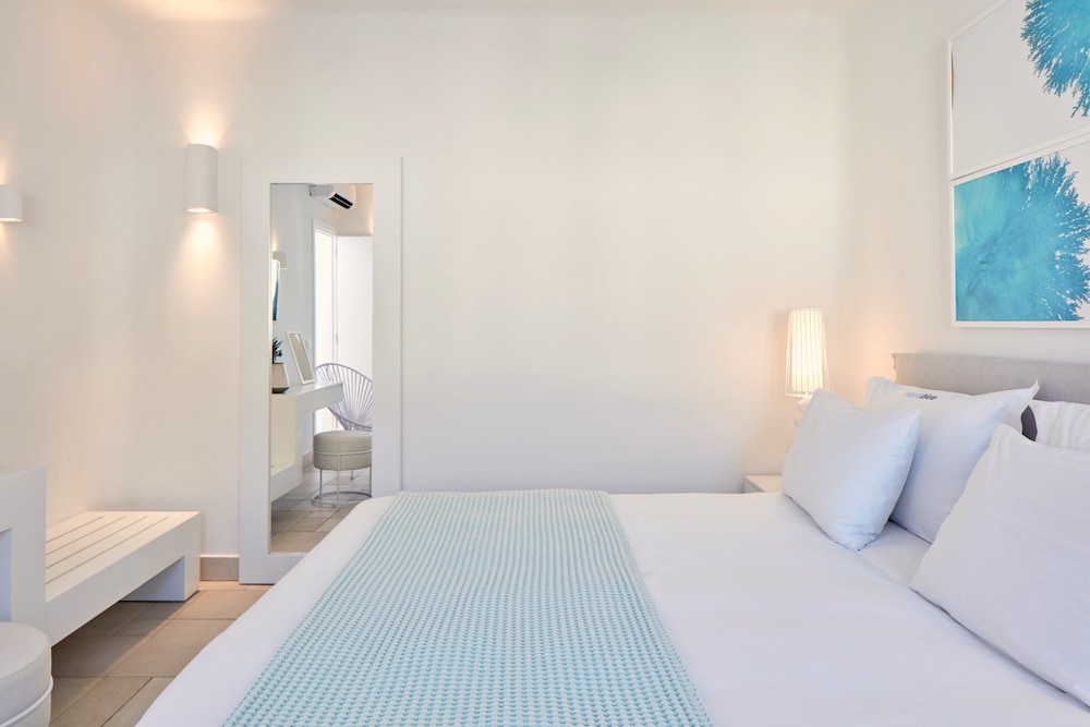 Aqua Blue Hotel 19/66