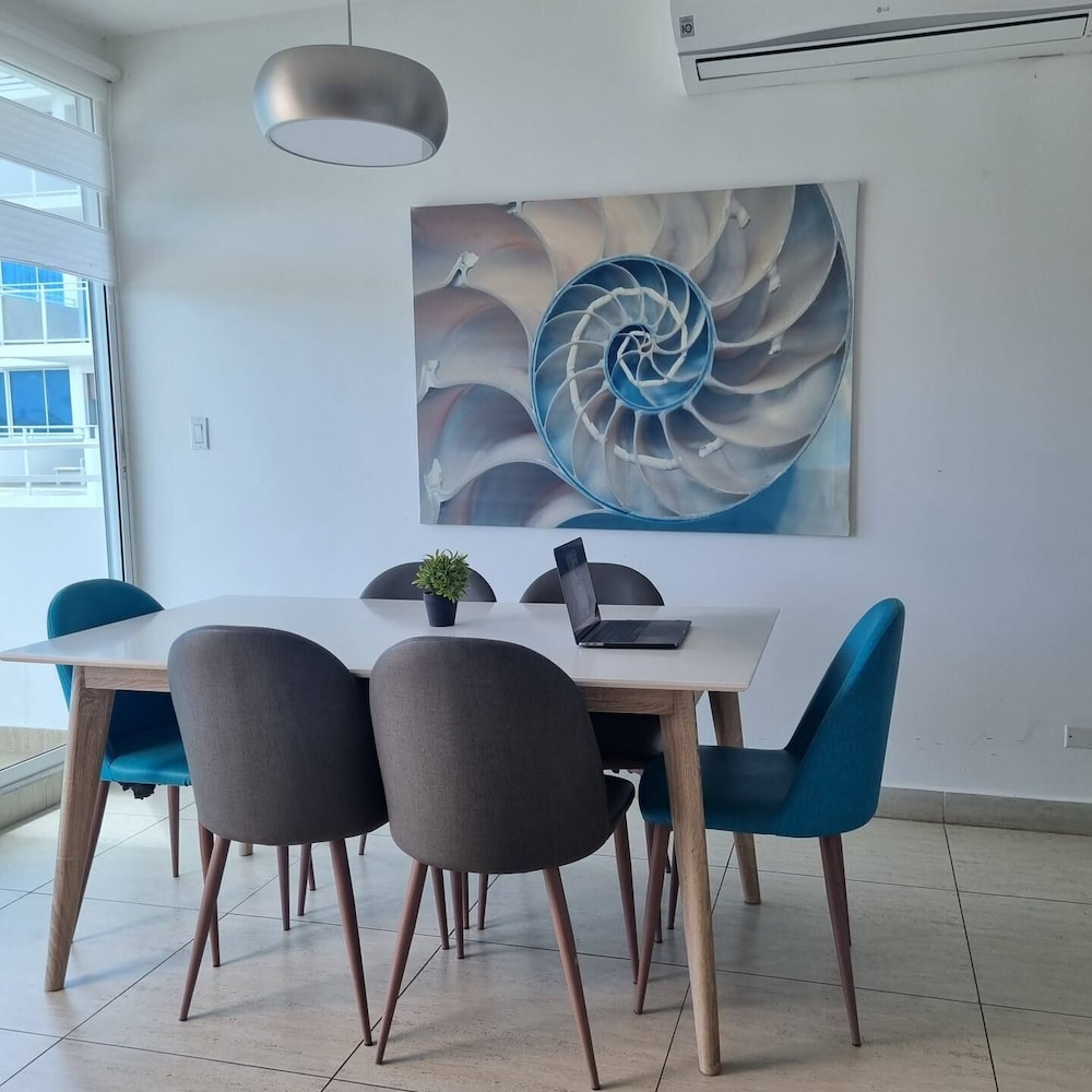 Playa Blanca Vacation Inc 10/18