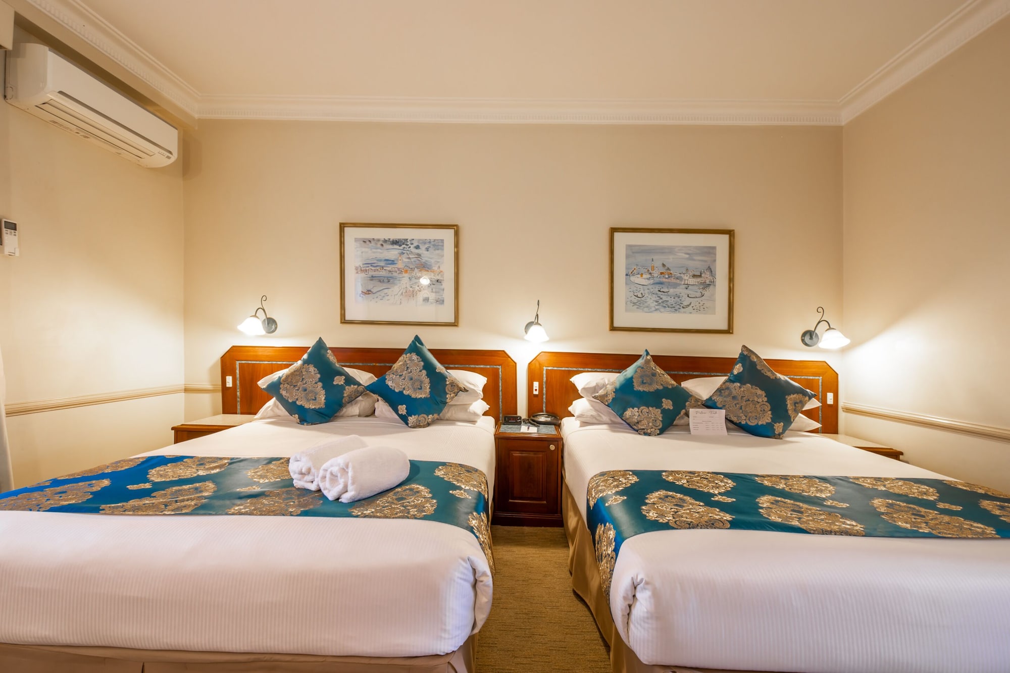 SUPERIOR, TWIN BEDS
