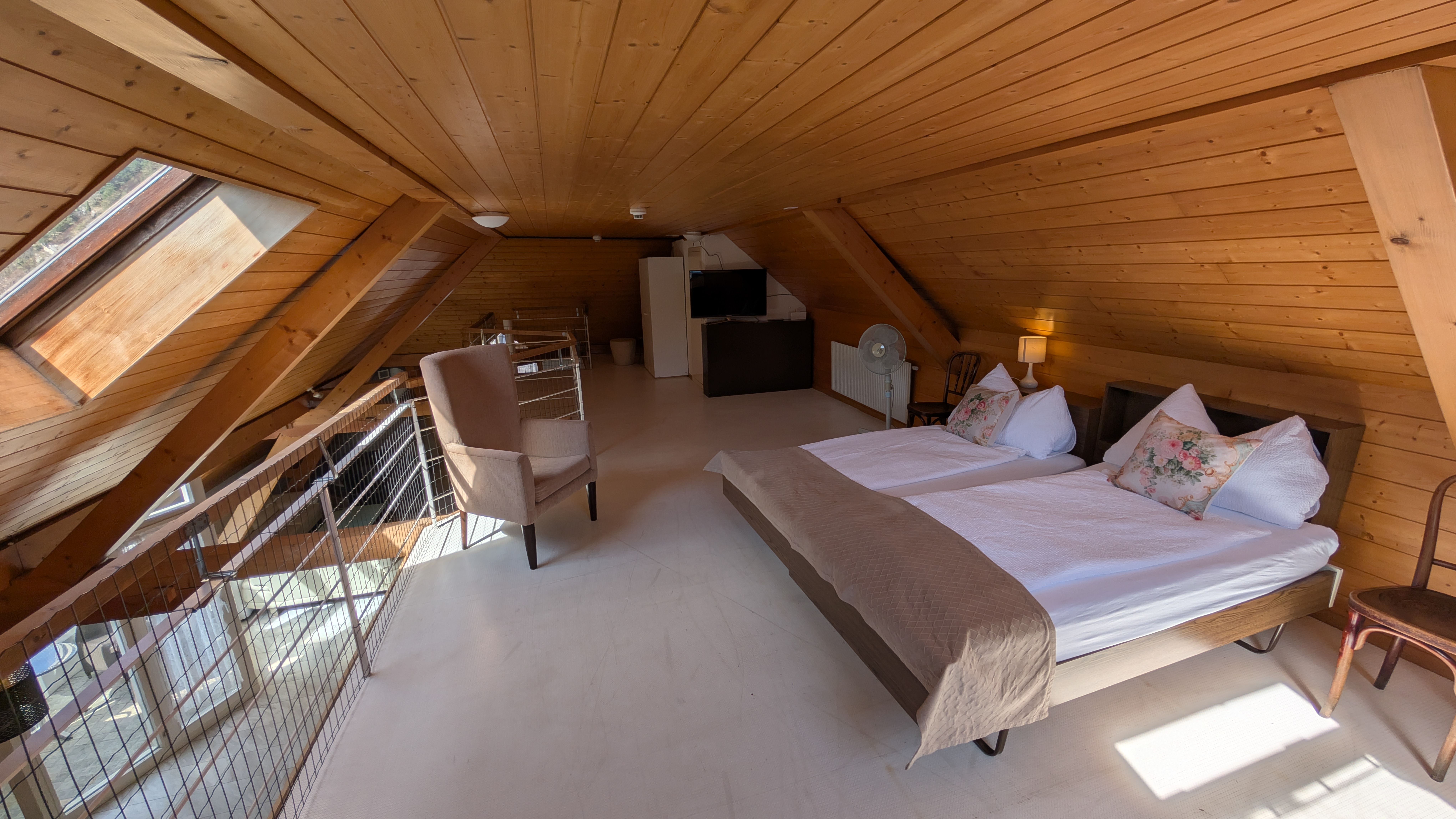 Room, Twin Beds