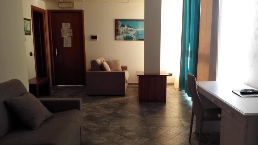 Hotel Esperia 10/45