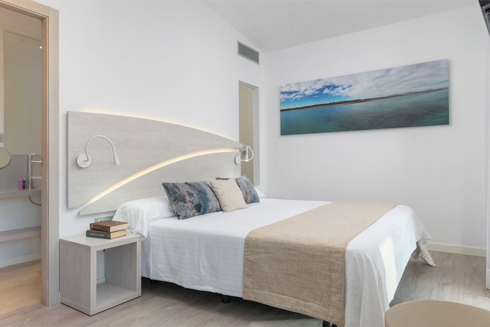 Llaut Boutique Hotel 9/50