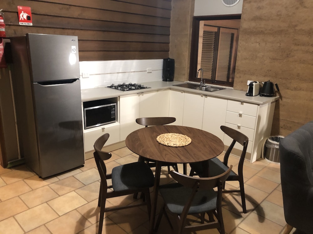 MARIMA COTTAGES 48/58