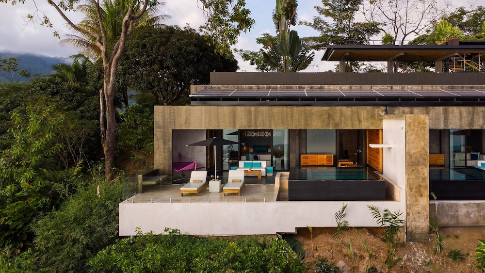 Kura Design Villas 2/75