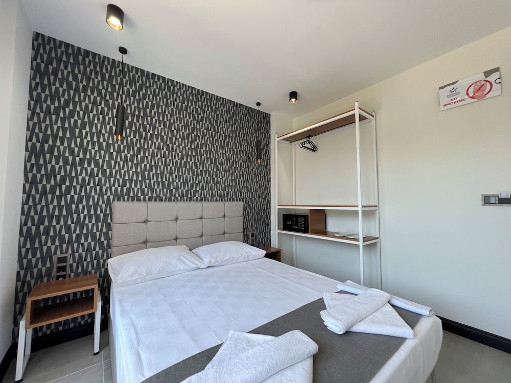 Euronova Hotel Residence 15/50