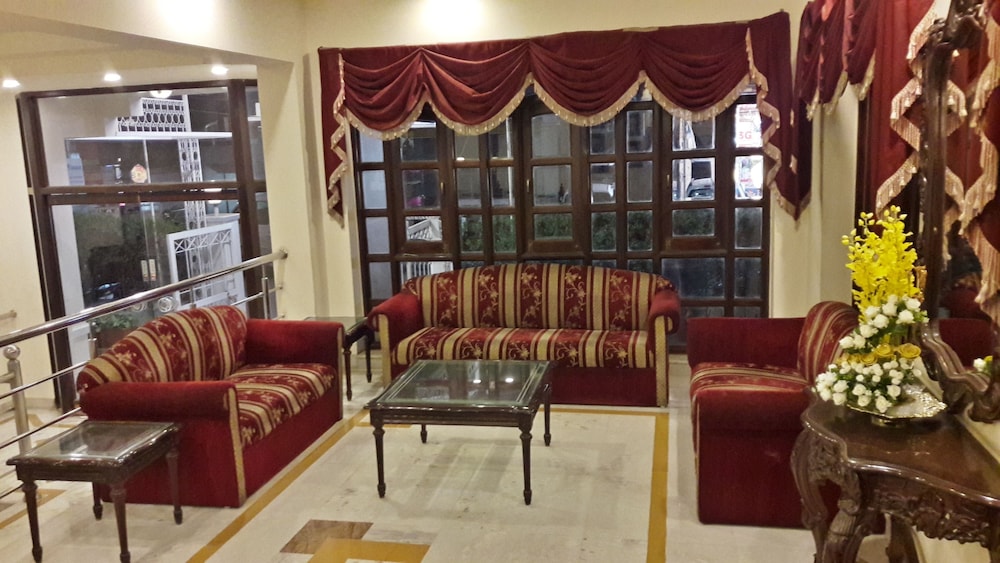 SHIVA RESIDENCY 23/35