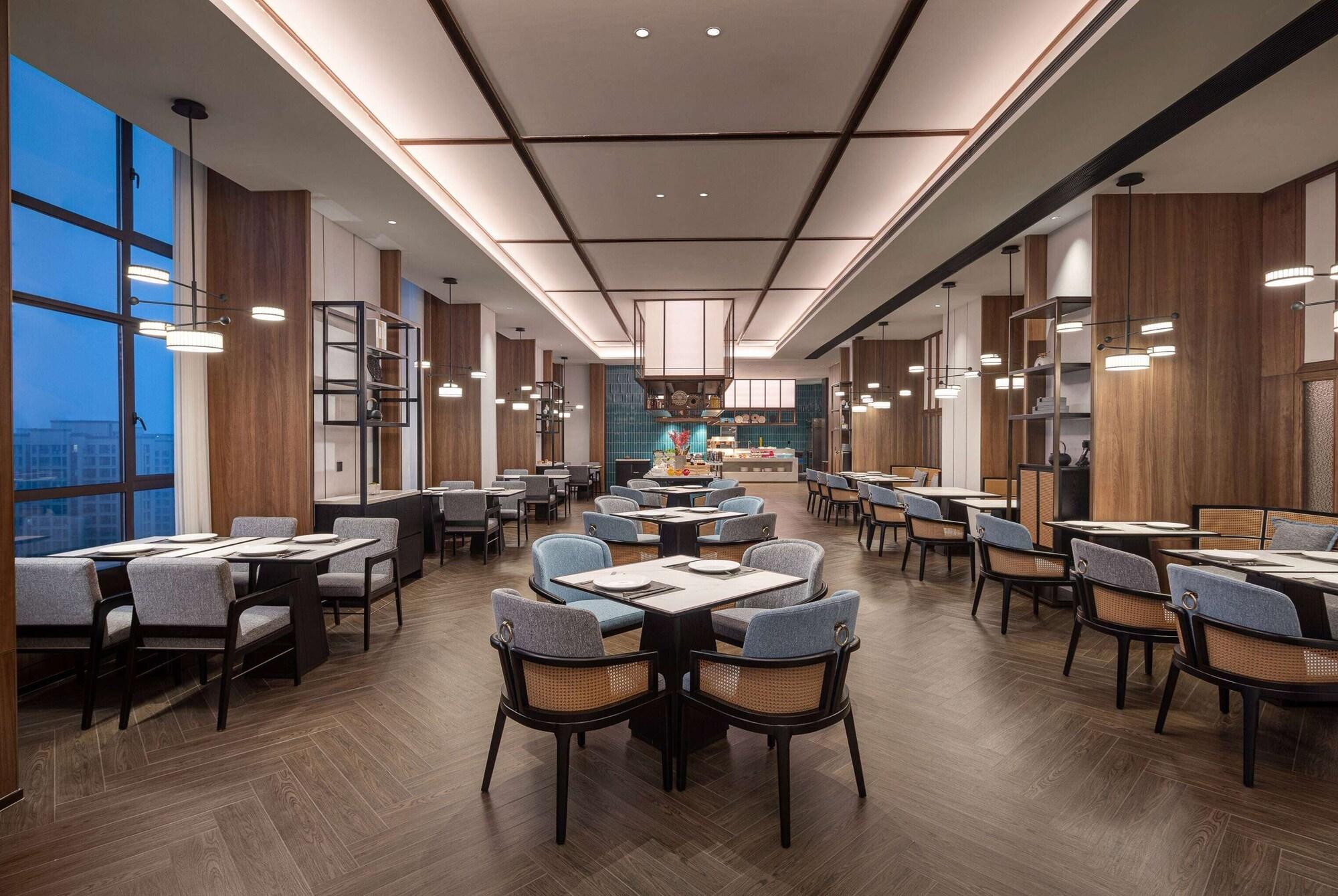 Days Hotel by Wyndham Changsha Yuhua West 26/28