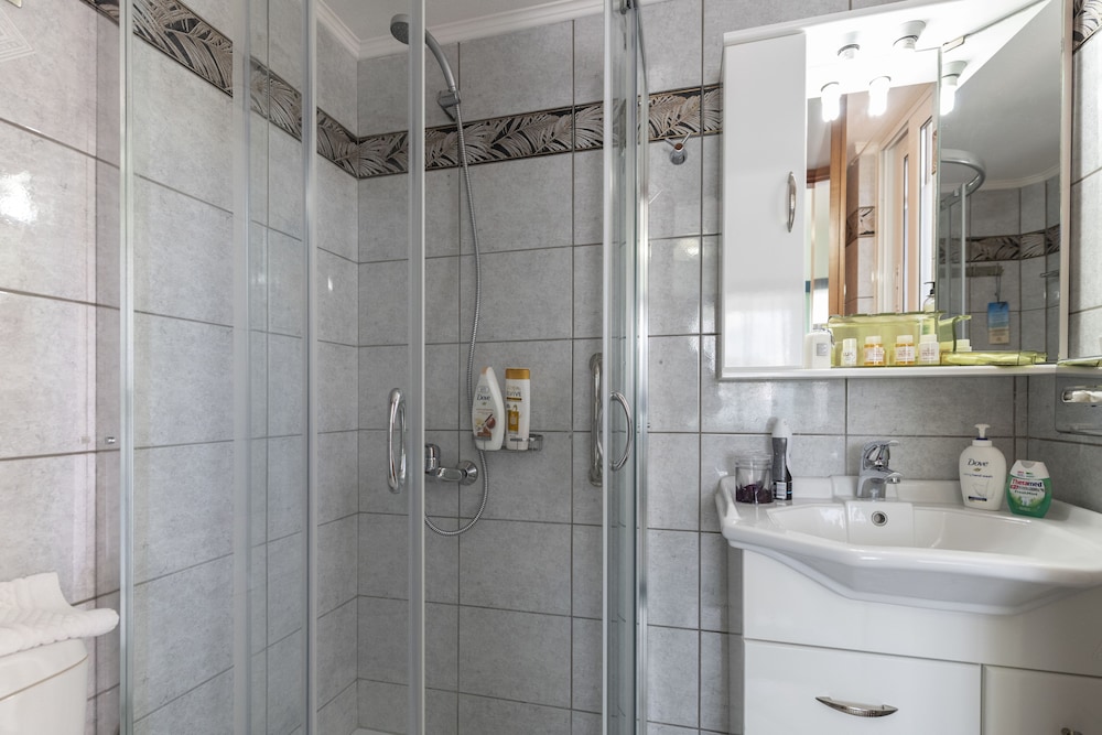 Irida Resort Suites 75/78