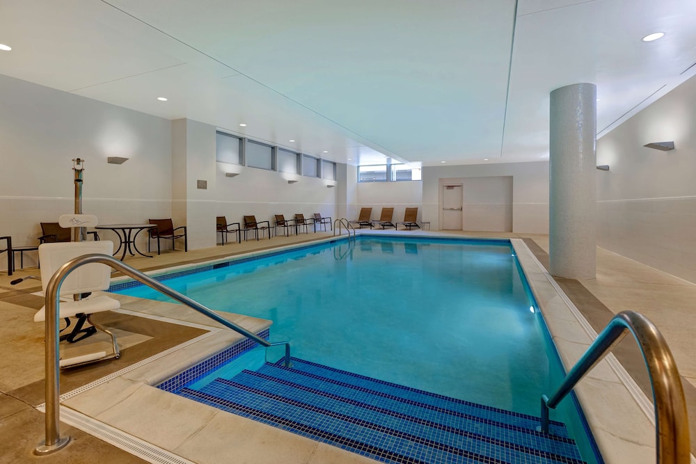 Hyatt Place Bloomington/Normal 27/56