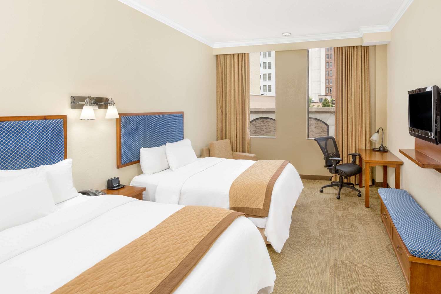 Wyndham Garden Baronne Plaza New Orleans 16/59