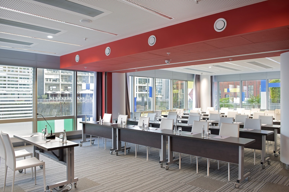Innside By Melia Dusseldorf Hafen 60/75