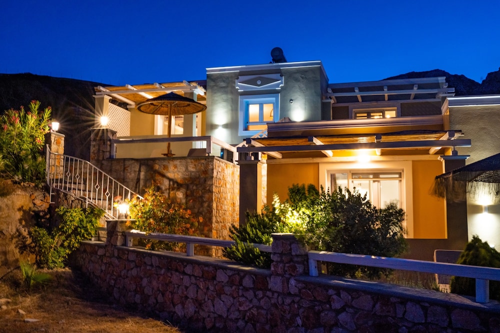 Elaia Villas 2/72