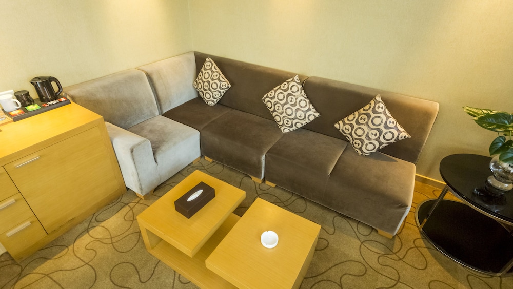 Jinjiang Metropolo Hotel 34/48