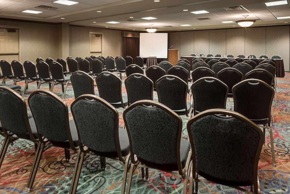 Hampton Inn Council Bluffs 37/41