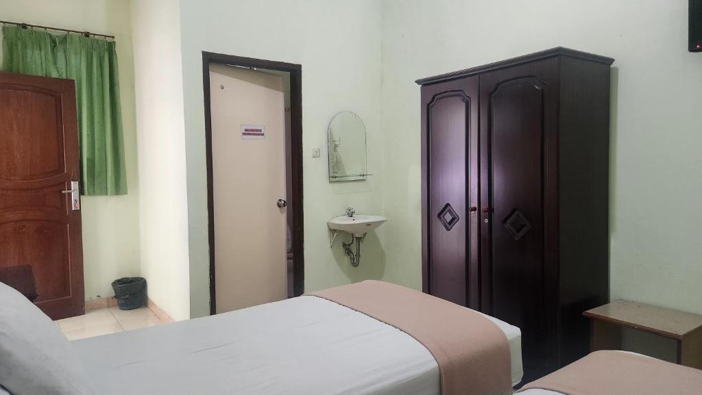 Hotel O near Primaya Hospital formerly La Buana Guest House 19/31