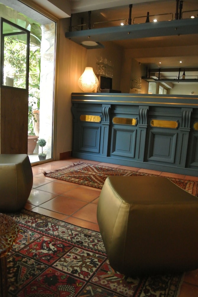 Hotel Albion 33/47