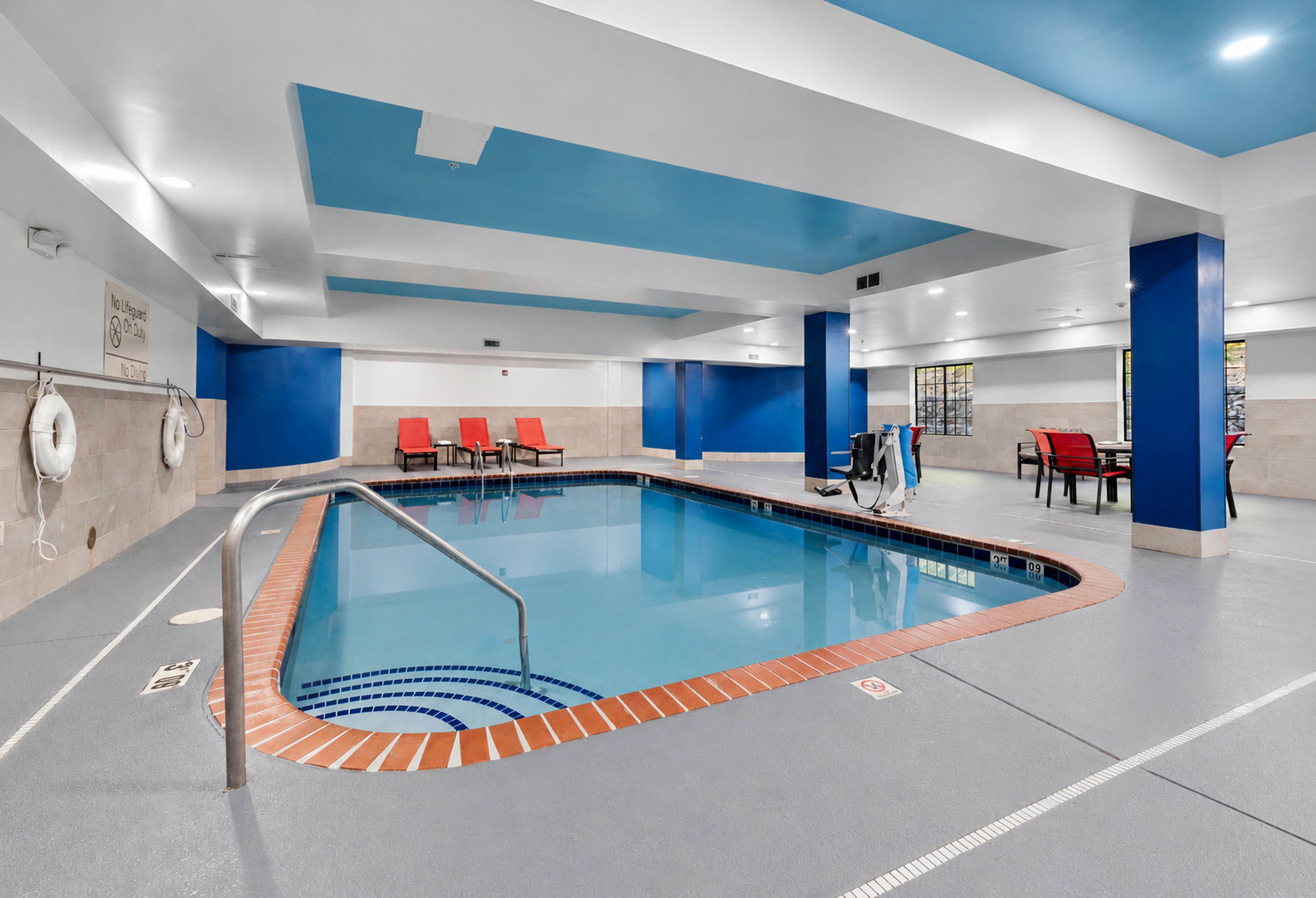 Hampton Inn Salem 26/59