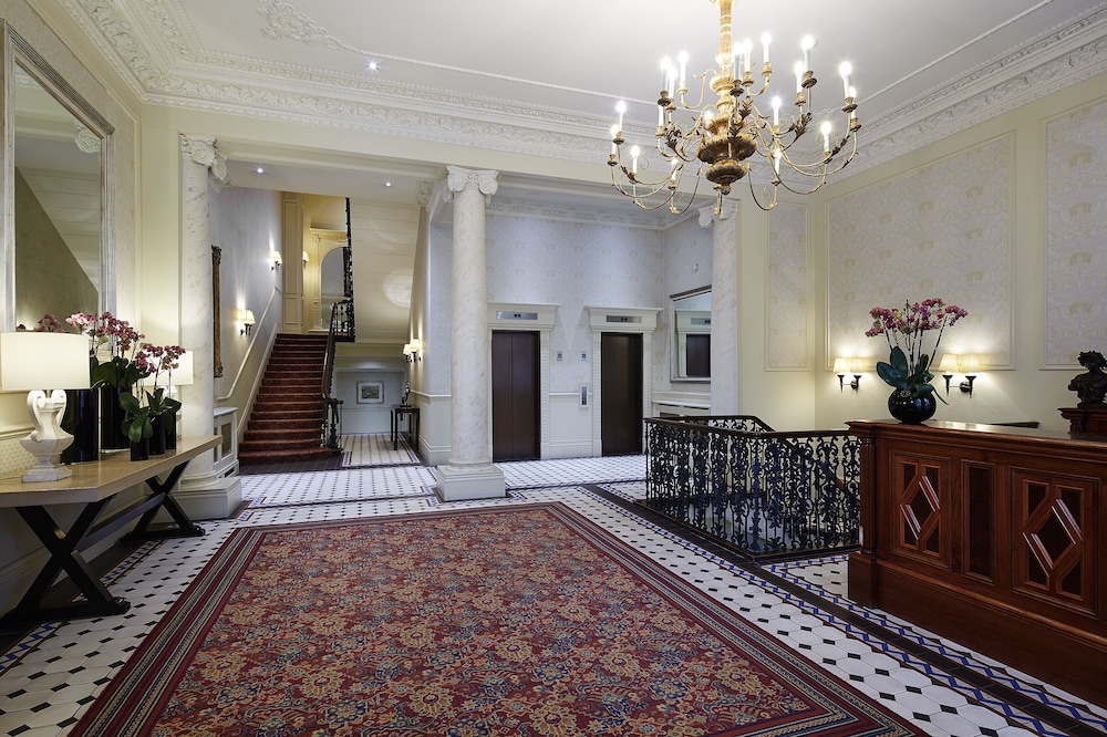Lobby at Cheval Hyde Park Gate, LONDON