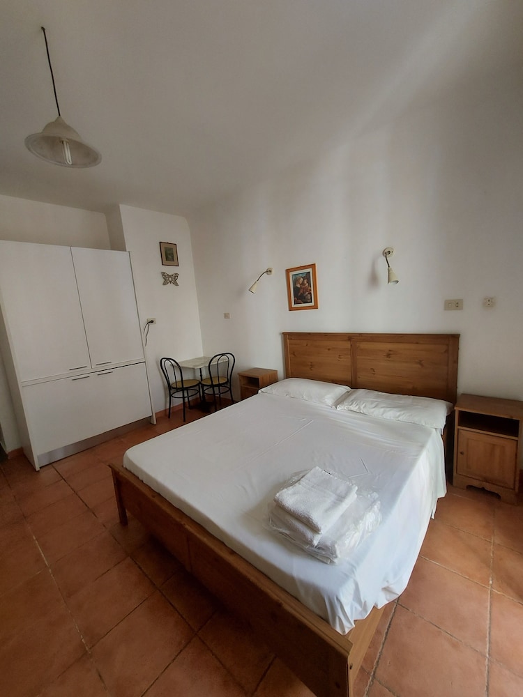 Vatican Rooms Guest Hous 11/52