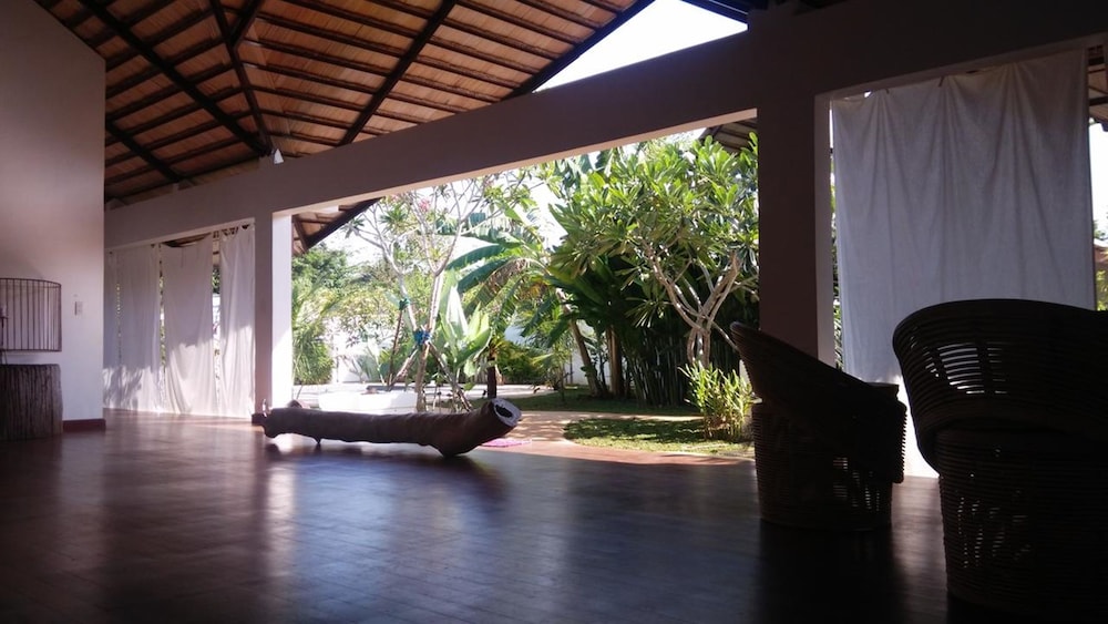 Villa Kalachuchi B&B 28/56