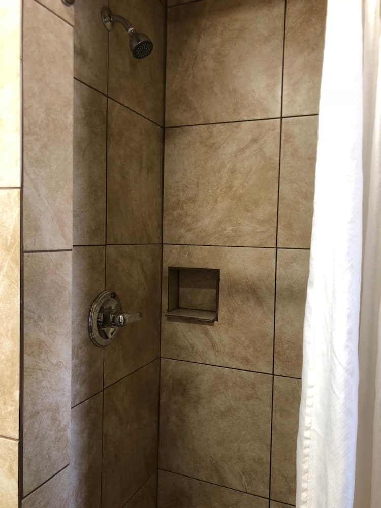 Holland Inn And Suites 23/51
