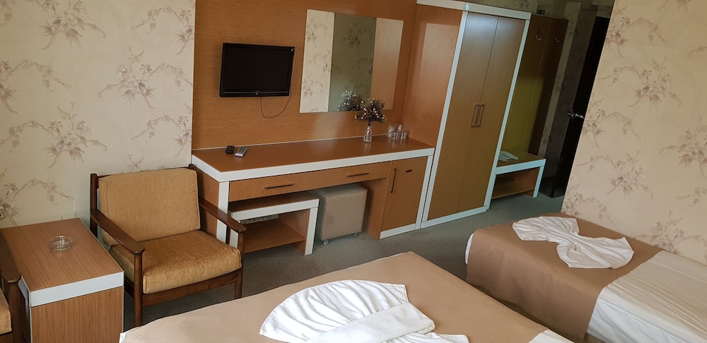 Hotel Capital 1/11