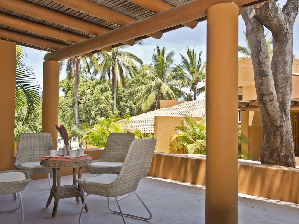 Hotel Ixzi Plus 47/63
