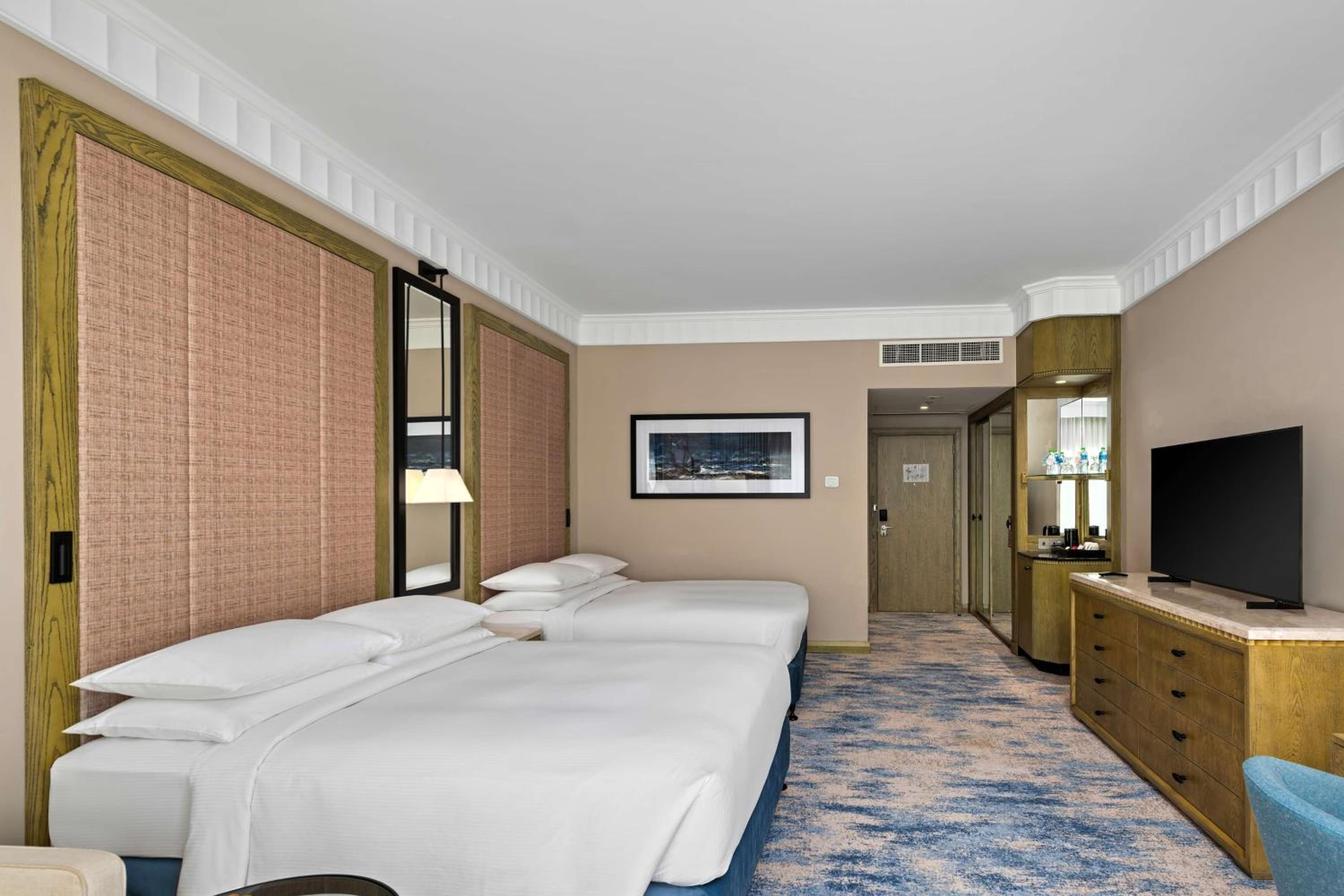 FAMILY, 2 QUEEN BEDS, GARDEN ACCESS