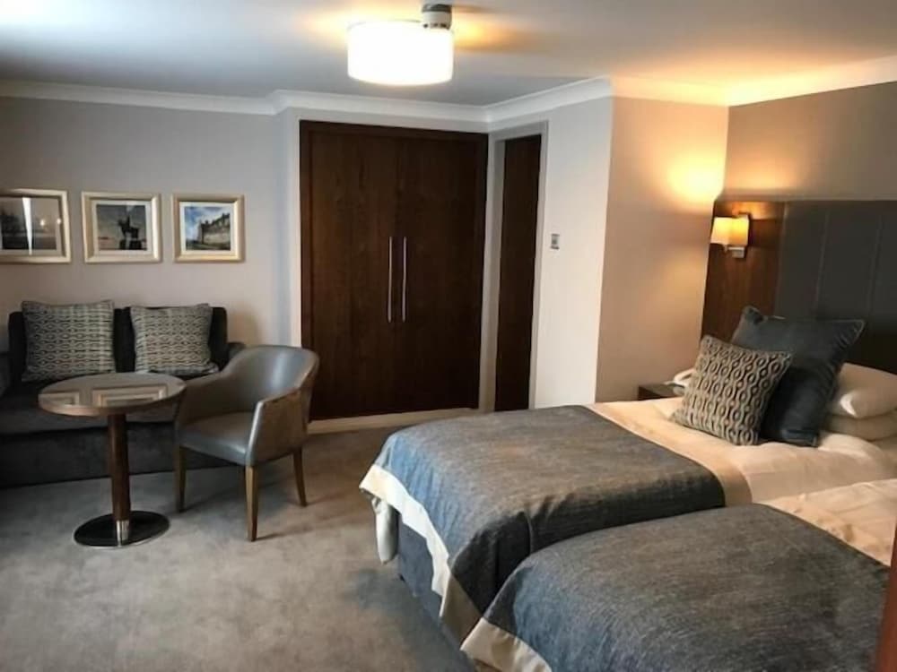 Golden Lion Hotel Stirling 17/50