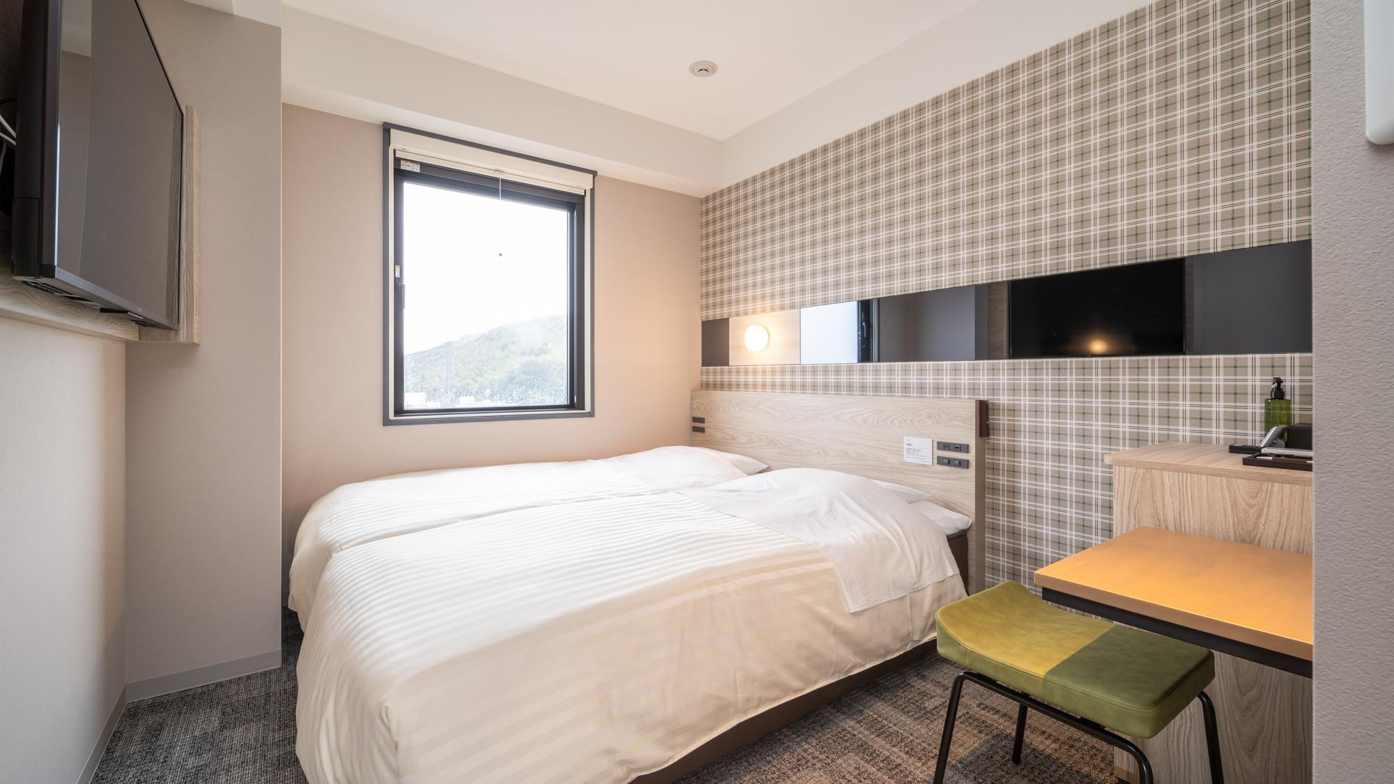 Room, Twin Beds
