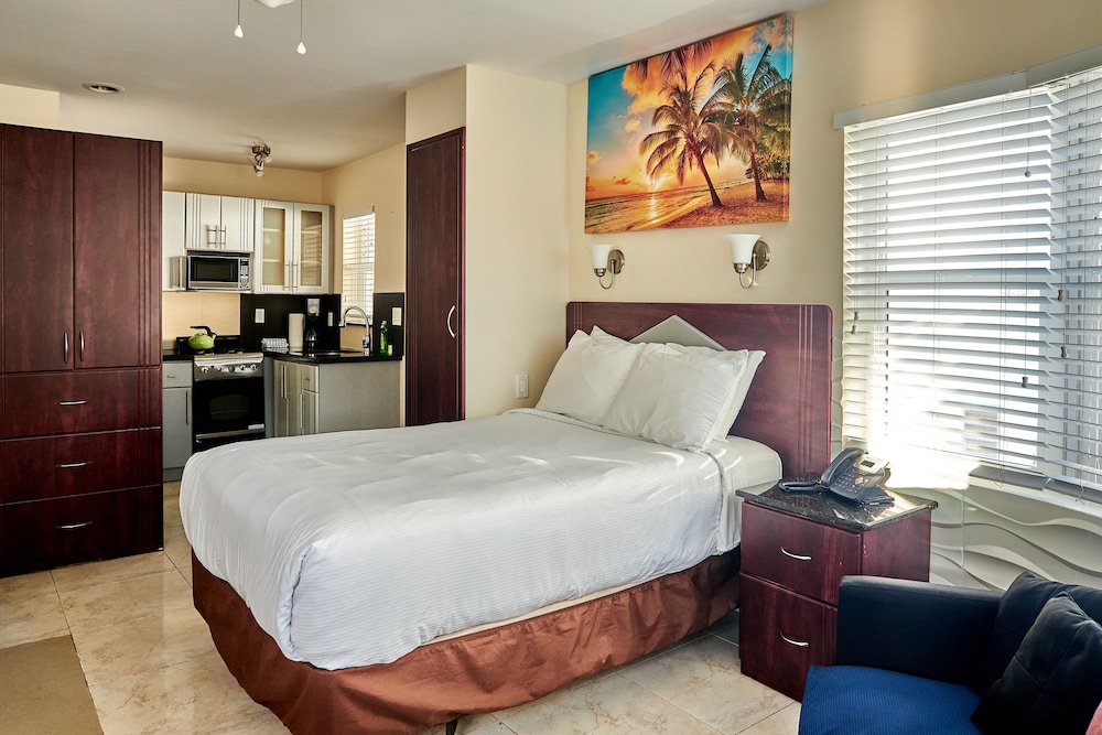 Caribbean Resort Suites 20/65