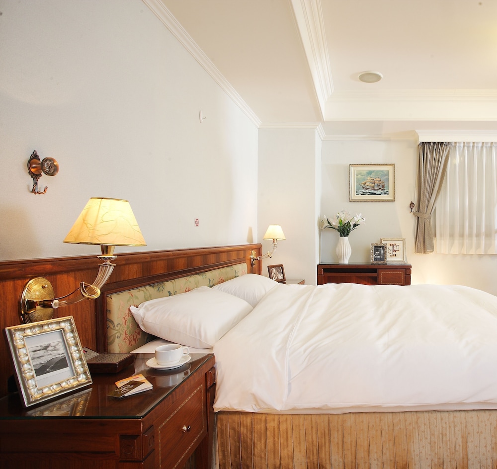 STANDARD, DOUBLE BED