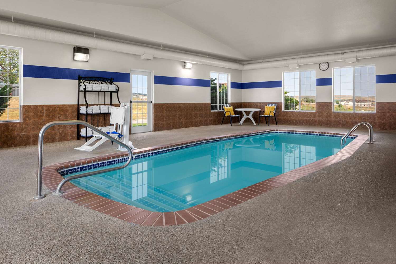 Microtel Inn Suites by Wyndham Rapid City 22/48