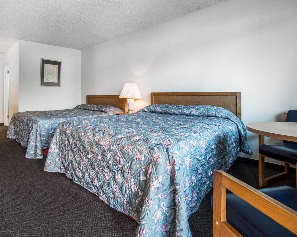 Rodeway Inn & Suites Arlington OR 21/29