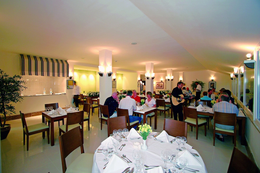 Febeach Hotel 26/50