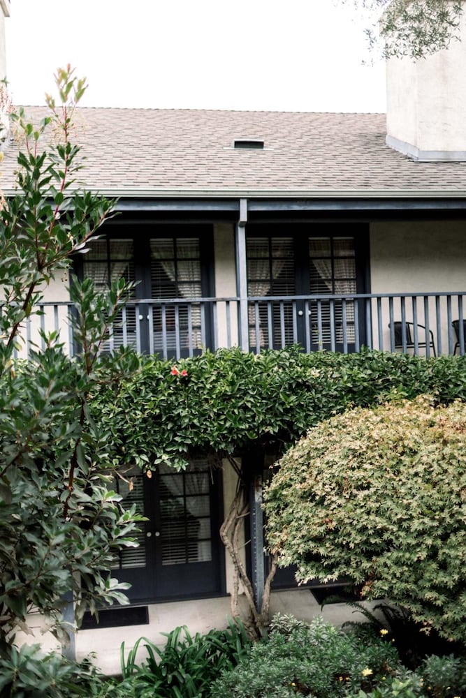 Merritt House Inn 2/52