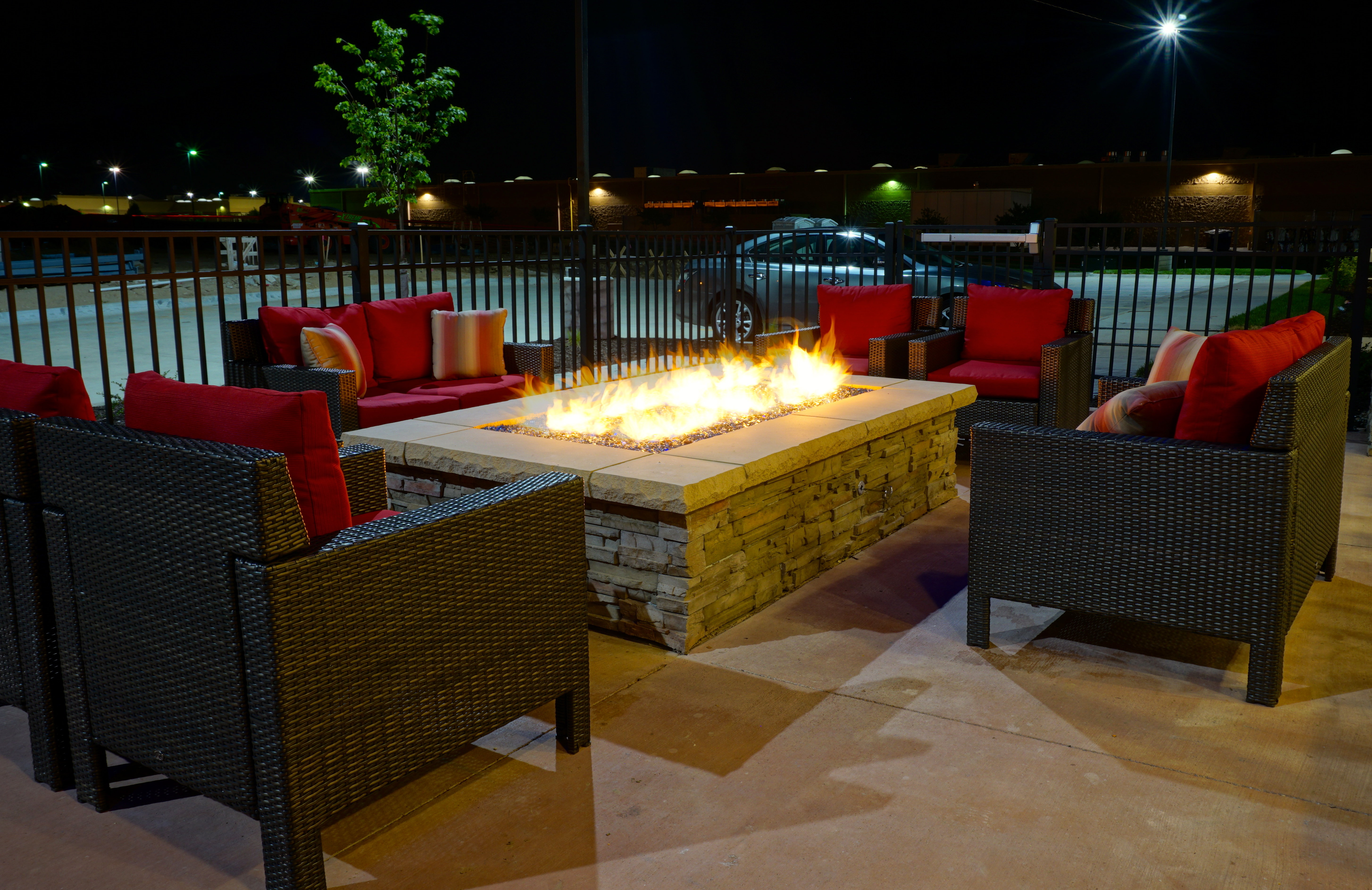 Holiday Inn Express Suites Omaha Millard Area 21/26